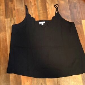 Socialite XL Tank Top with Scalloped V Necked Collar